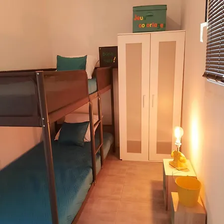 דירה La Maisonnette Du Chateau D'eau *